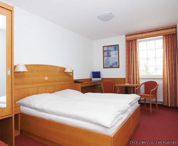 Hotel Avion Prague Room photo